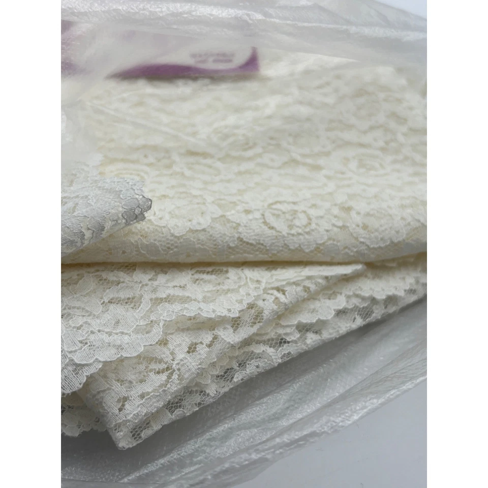 NWT Vintage Parisian Lady Lace Fabric 70x90 Inches Cream Color New TABLECLOTH - Image 2 of 4