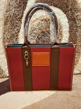 Exclusive Designer Shoulder Bag for Women ,Elegant Luxury Fashion Handbag . 2