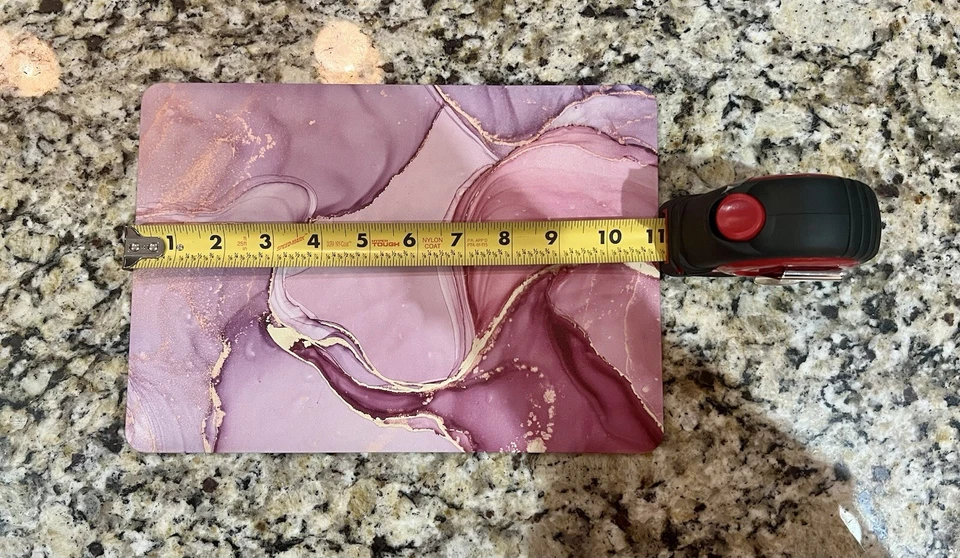 Cubierta rígida Mac Book de mármol rosa con cubierta de teclado de silicona decorativa Foto 3 de 4