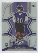 2022 Panini Mosaic Rookies Silver Prizm Tyler Badie #354 ff8