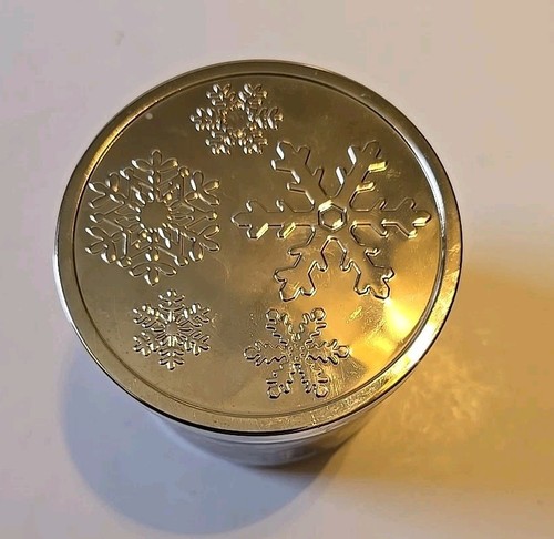 Mahogany Teakwood Bath and Body Works Candle. 14.5 ounce. Three wick. - Picture 2 of 5