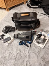 Sony Handycam CCD-F402 Video 8 Camcorder Bundle