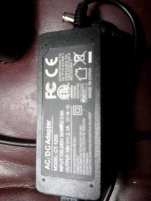 AC/DC Adapter Model CT-1250 Input 100v-240v~50/60Hz Output 19v 2.1A