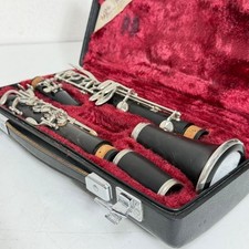 YAMAHA YCL-352 Bb Clarinet Standard Model Woodwind Instrument with Hard Case