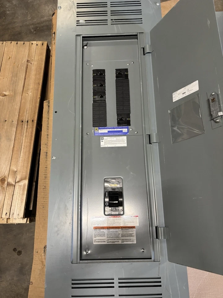 SQUARE D 400 AMP MCB  NQ430L4  240/480V 3PH 4W NQ MCB Complete Panel!!! Used. - Image 2 of 4