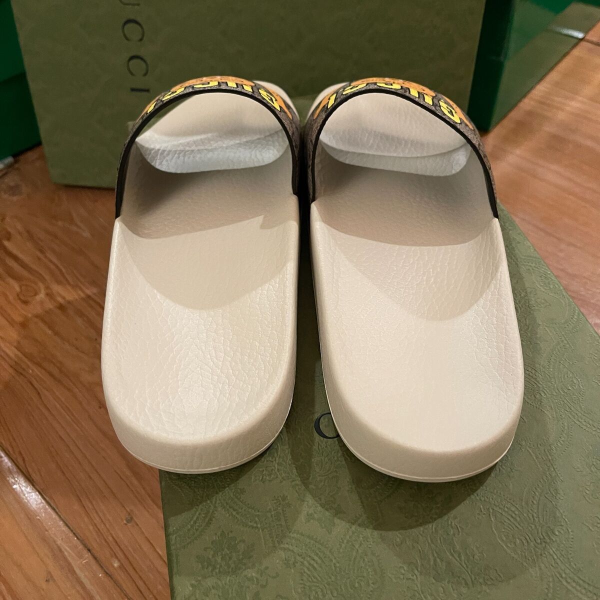 GUCCI X Pablo Delcie 699302 Men's GG Supreme Funny Cat GUCCI X Pablo Delcie 699302 Men's GG Supreme Funny Cat