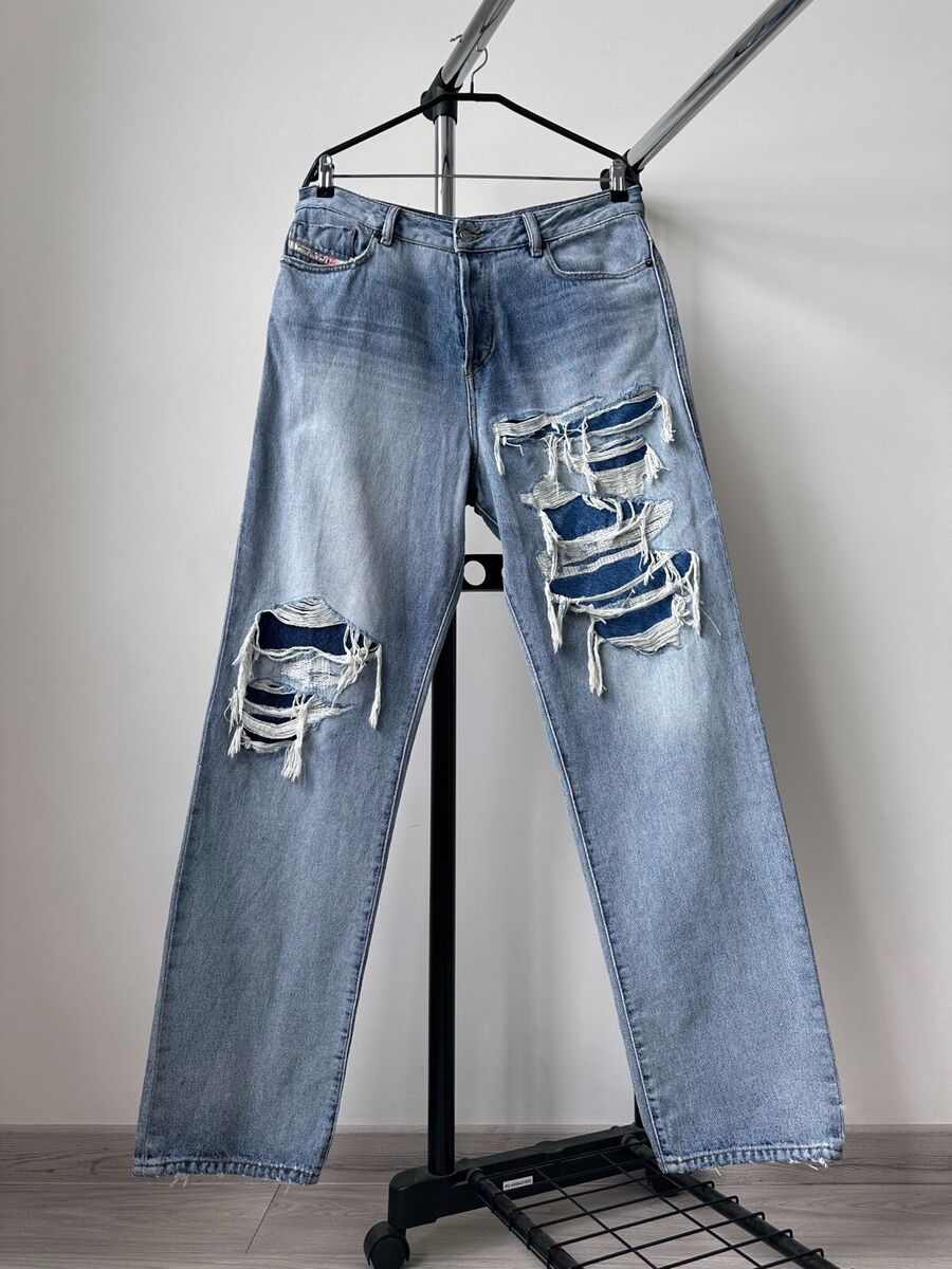 Diesel 1955 D-Rekiv Straight Leg Light Wash Distressed Denim Diesel 1955 D-Rekiv Straight Leg Light Wash Distressed Denim