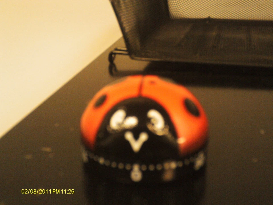 Avon ladybug kitchen timer     new in box - Image 4 of 4