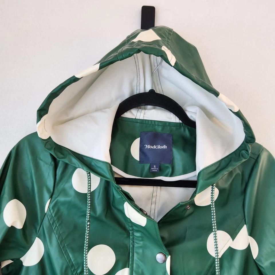 Modcloth Green Polka Dot Raincoat Hooded Jacket Lightweight Women's S - Image 4 of 4