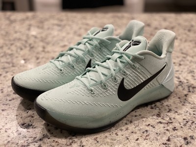 mint green nike basketball shoes