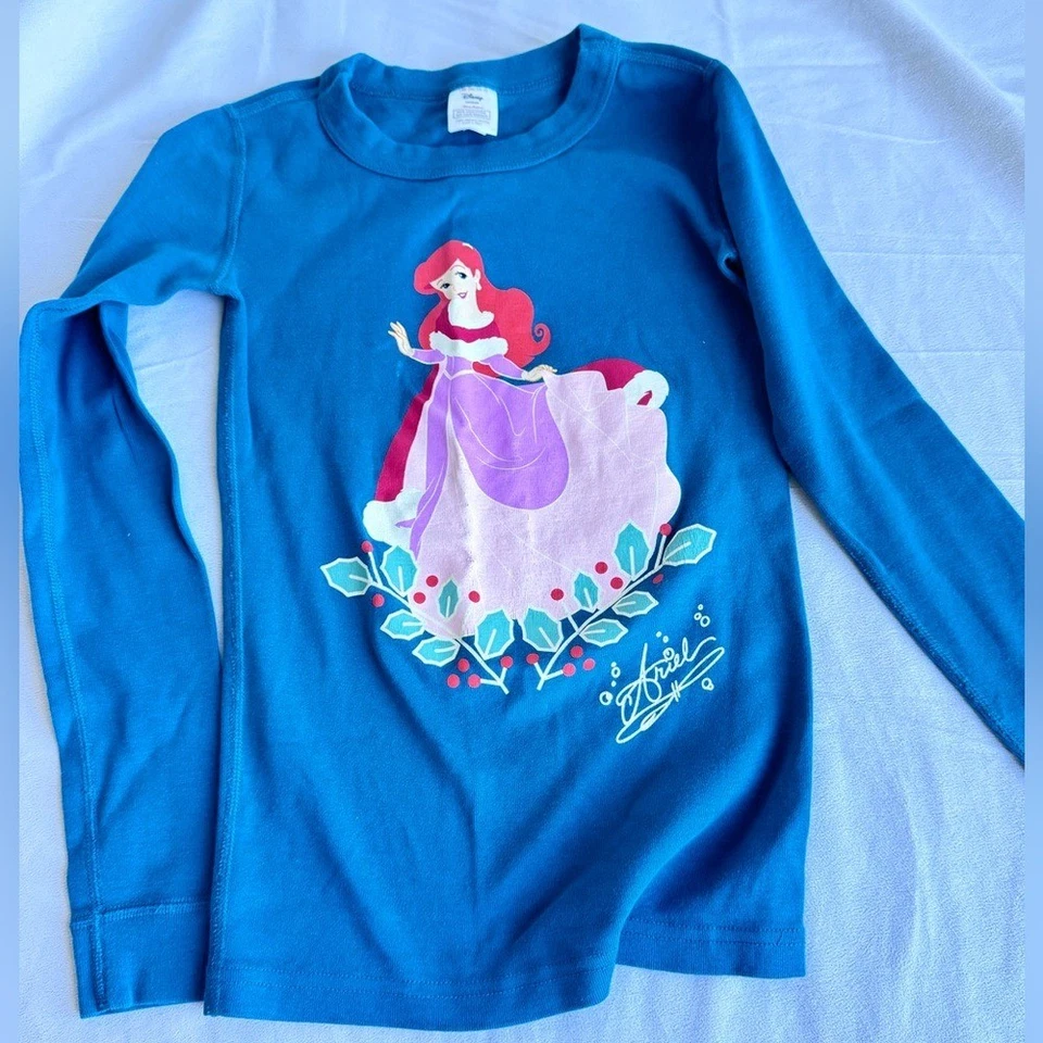 Hanna Andersson X Disney Holiday Pijama Set EE. UU. 10 Ariel Sirenita Navidad Foto 4 de 4