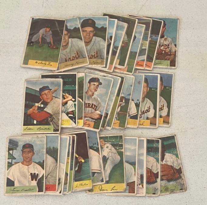 1954 Bowman Color Baseball - 31 card lot - poor condition, Gilliam, Fox