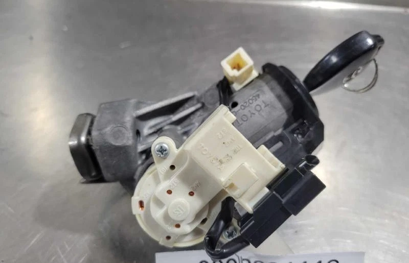 1997-2003 LEXUS ES300 Ignition Switch(w/o Cyl& Key) OEM - Image 2 of 4