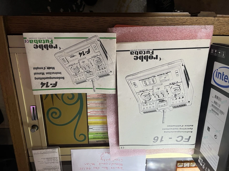 Robbe Futaba F16  40 Mhz mit Anleitung - Bild 3 von 4