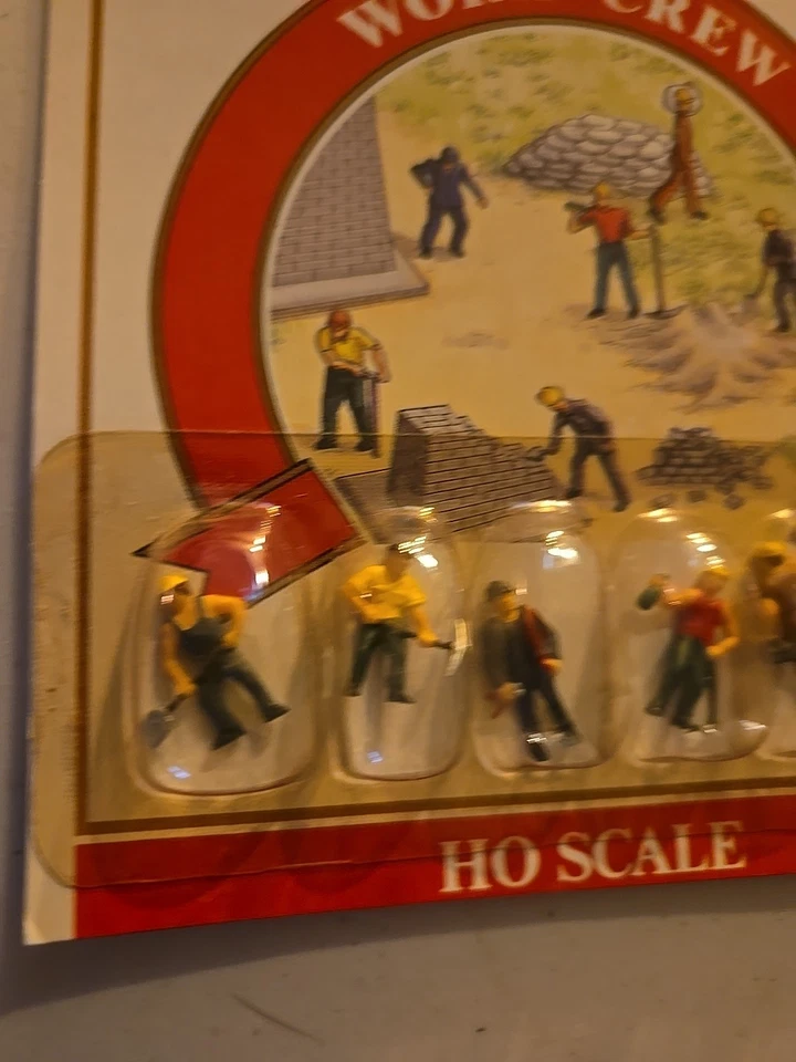Model Power #5701 HO scale "Work Crew" - Image 2 of 4