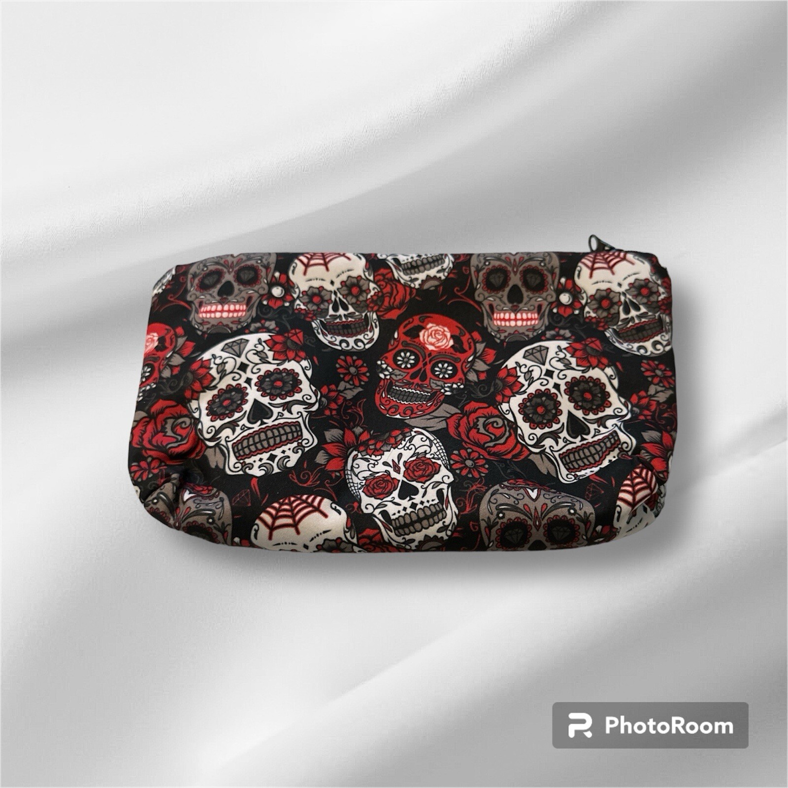 Stylish Travel Makeup Bag for Cosmetics & Toiletries-image