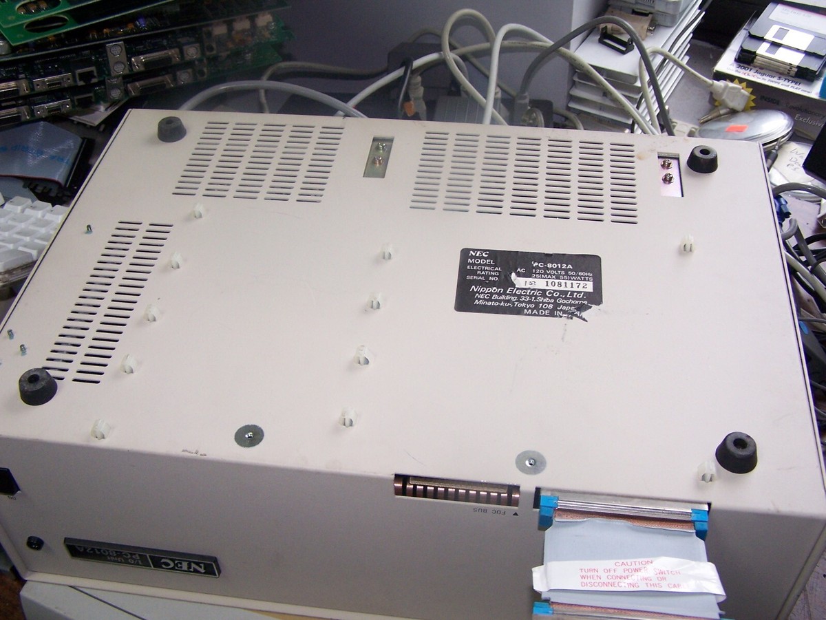 NEC　PC-8801FH model30 PC-8801FH model30(NEC) 1986年 | 古いハードに囲まれて since2011