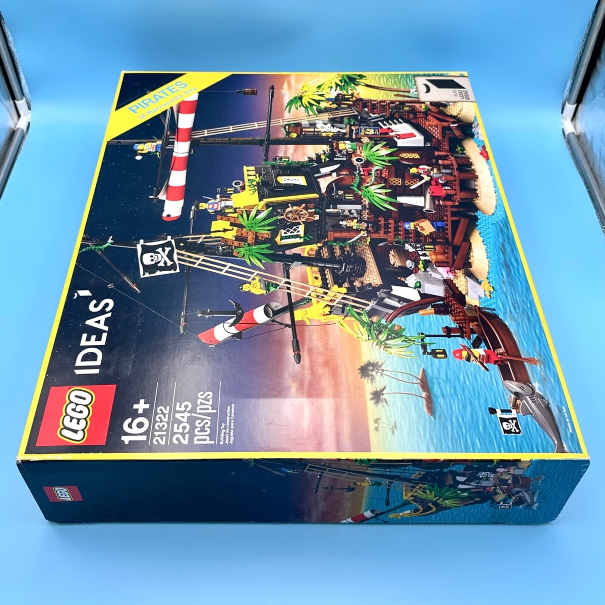 LEGO Ideas Pirates of Barracuda Bay (21322) 10 Minifigures 2020