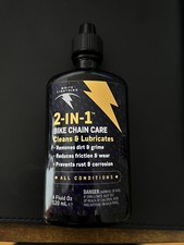White Lightning 2 in 1 Bike Care 4 oz Lubricant and Degreaser Wax Bicycle Chain