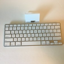 Apple 30-Pin iPad iPod 1st 2nd 3rd Generation Keyboard Dock A1359 Tested Working