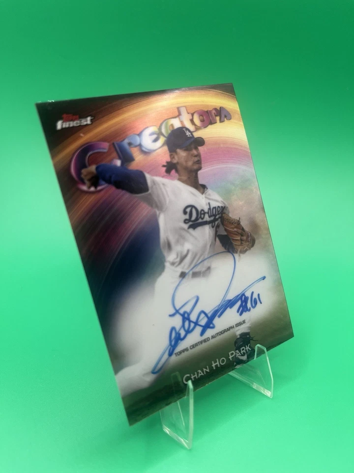 Autógrafo Topps Finest Creators Chan Ho Park 2025 Foto 2 de 4