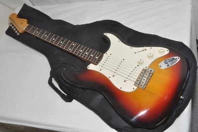ギター Fender Japan Stratocaster ST62-TX 3TS Fender Japan ST62（3TS）'62 Stratocaster 3-Tone S electric Guitar