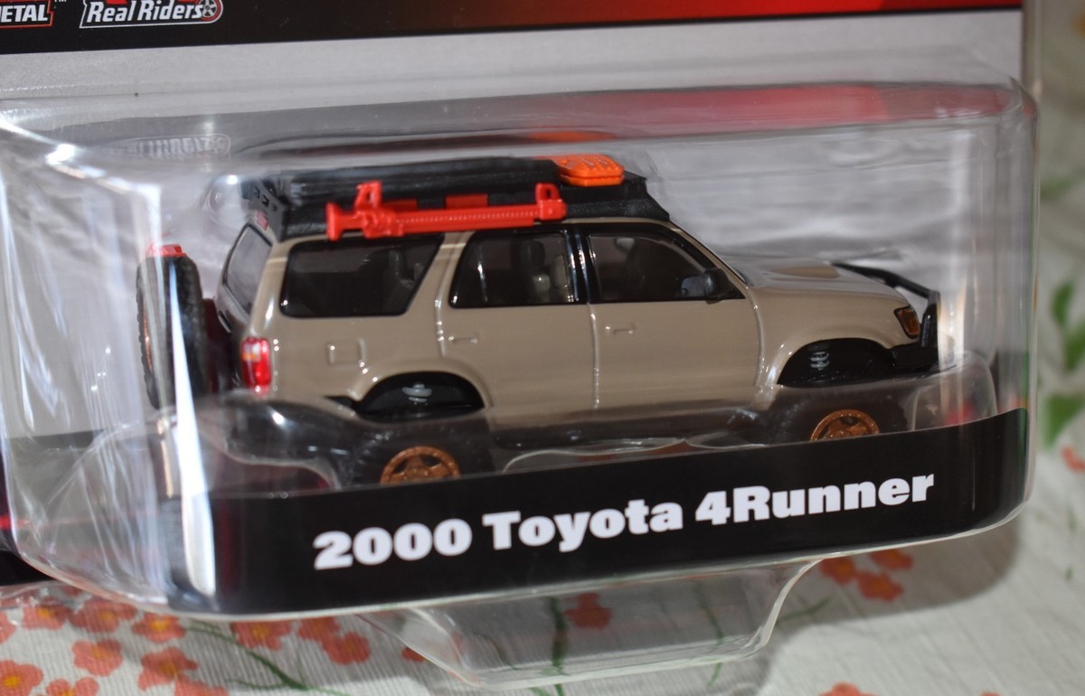 Hot Wheels 1/43 Premium 2000 Toyota 4Runner Real Riders # 16 NEW Hot Wheels 1/43 Premium 2000 Toyota 4Runner Real Riders # 16 NEW