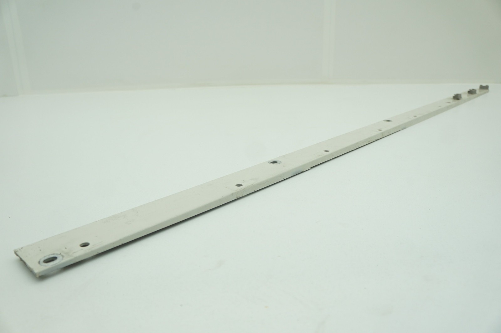 Right Sill Trim Panel White (r29) OEM 41137116277 Rolls Royce Phantom Vii 2006