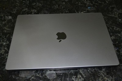 2021 Apple MacBook Pro 16'' M1 Pro 3.2GHz 16GB 512GB SSD Silver A2485 (for parts)