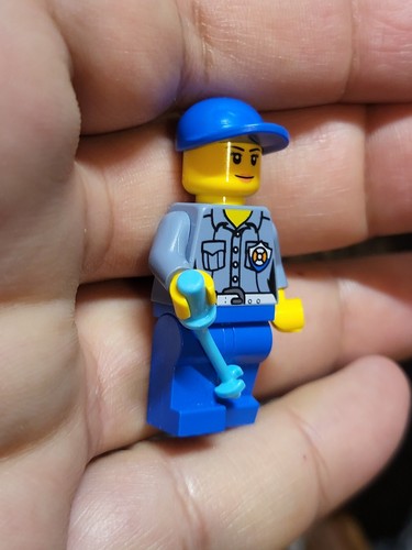 LEGO Skier Female Minifigure from 60155-14 2017 Advent EUC C16-3 - Picture 2 of 4