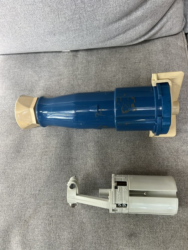 Cee Form 63A-9H/220V~ 3P+GND TYP 564 5-Pole Female Connector