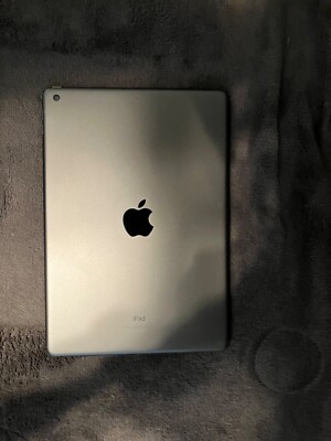 Apple iPad 6th Gen. 32GB, Wi-Fi + Cellular (Unlocked), 9.7in - Space Gray