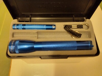 Mini Maglite Blue Flashlight 6'' + 3.5'' Solitaire w/ Case Bayer CropScience Promo