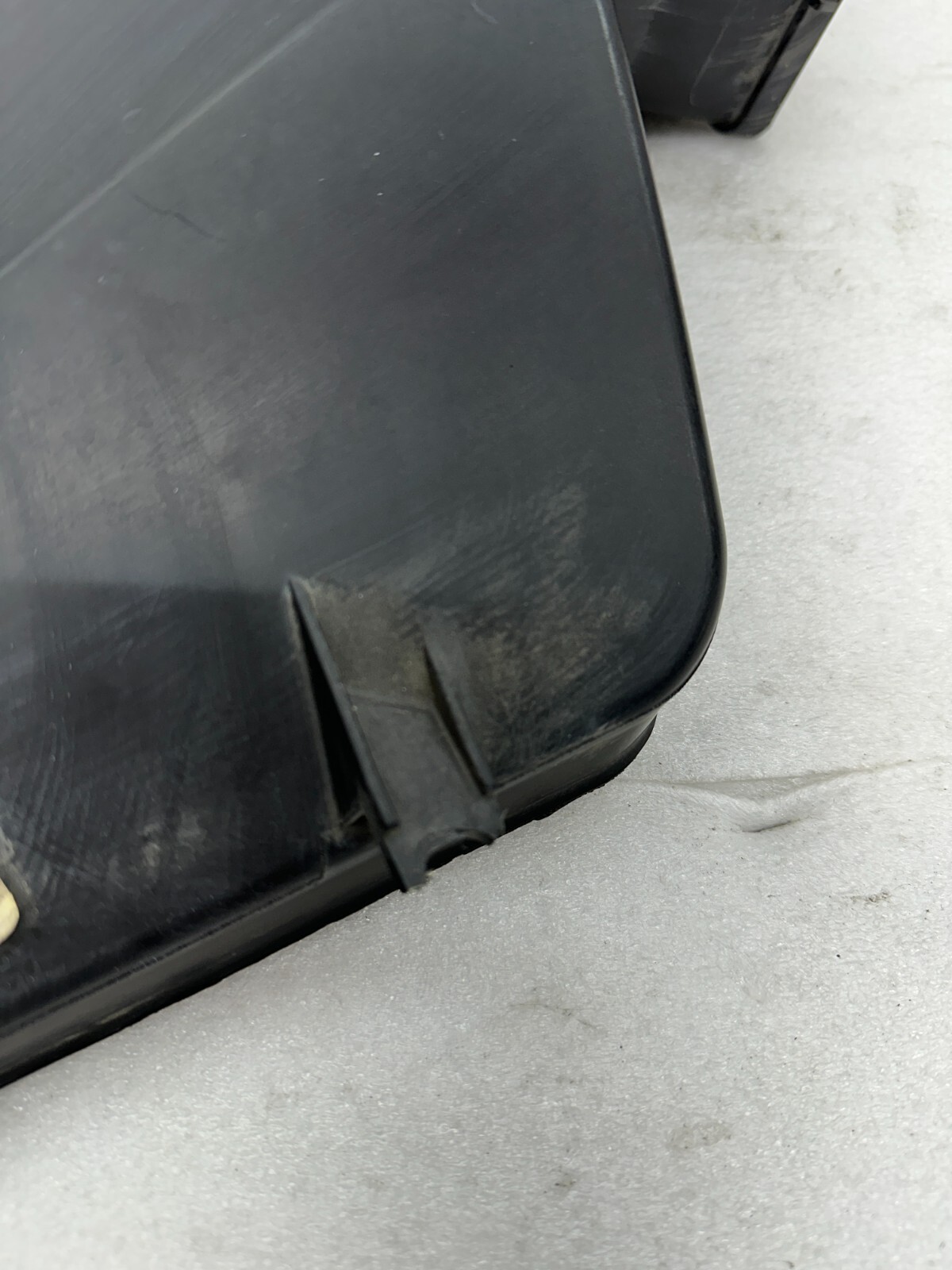 💎OEM 16-20 Tesla MS Front Left Radiator Grille Air Duct Baffle Guide 1058070-C