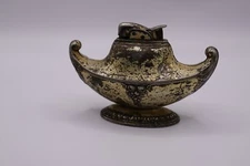 Vintage USA  Aladdin Lamp Style Table Lighter.