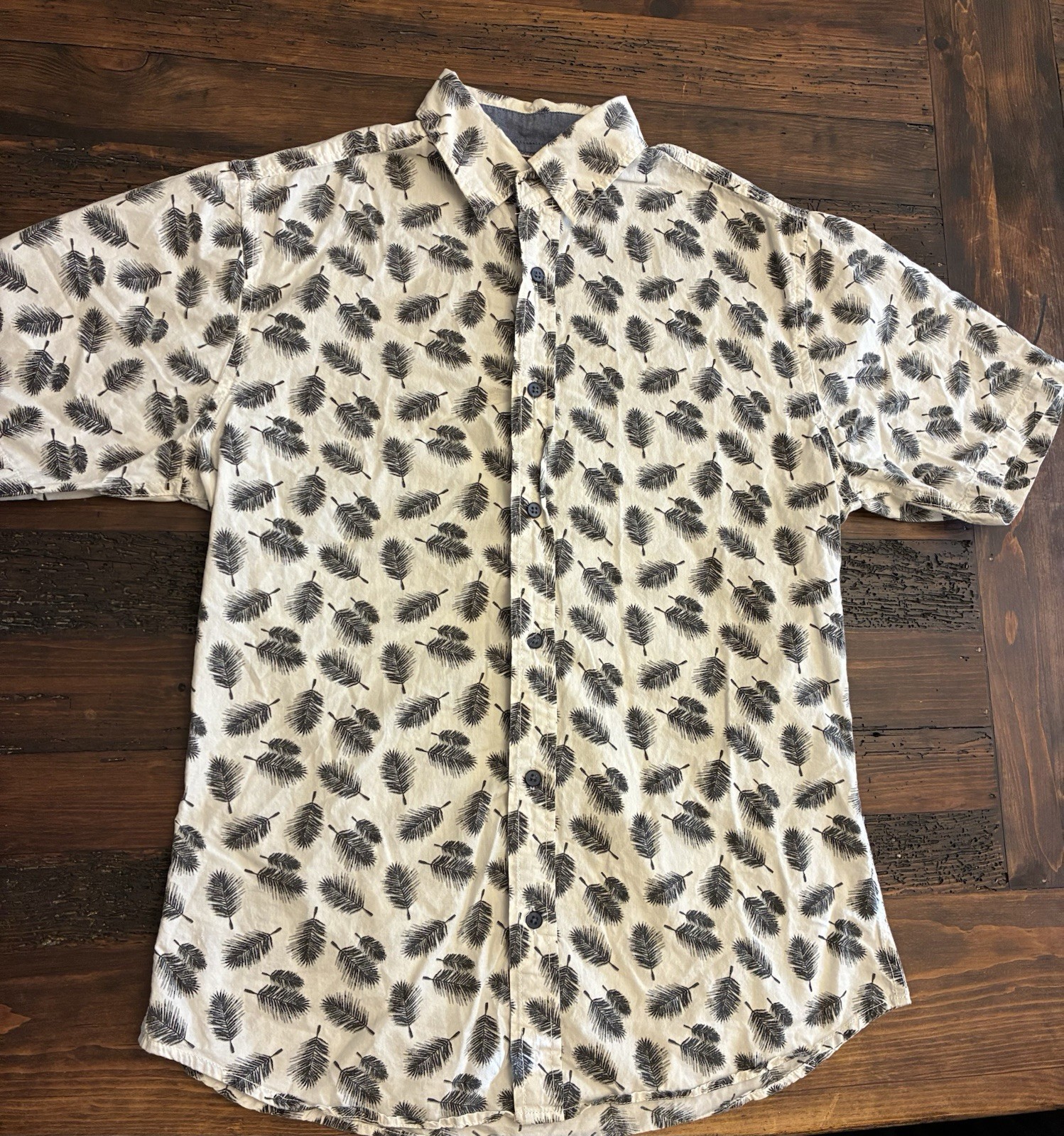 Style Lab Button Down Feather Pattern Shirt,size … - image 1