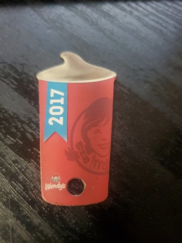 WENDYS FROSTY KEY TAGS  2017