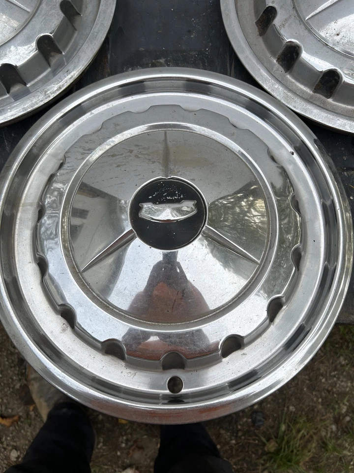 1957 CHEVY CHEVROLET 14 INCH HUBCAP WHEEL COVERS-SET OF (4) - Image 2 of 4