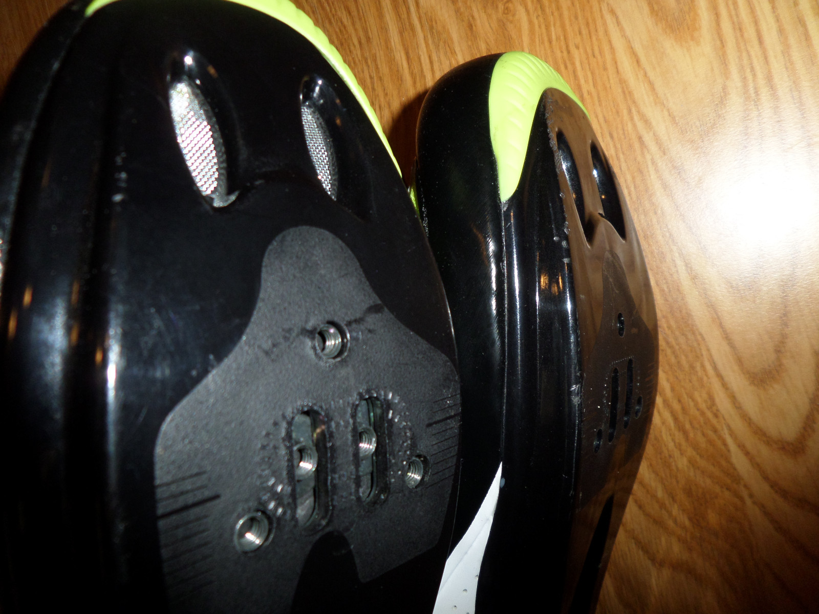 PEARL IZUMI RACE RD III SPD 3 HOLE Schuhe ROAD CYCLING Schuhe HOLE Herren 11.5 M EURO 46 150 589211 PEARL IZUMI RACE RD III SPD 3 HOLE Schuhe ROAD CYCLING Schuhe HOLE Herren 11.5 M EURO 46 150 589211