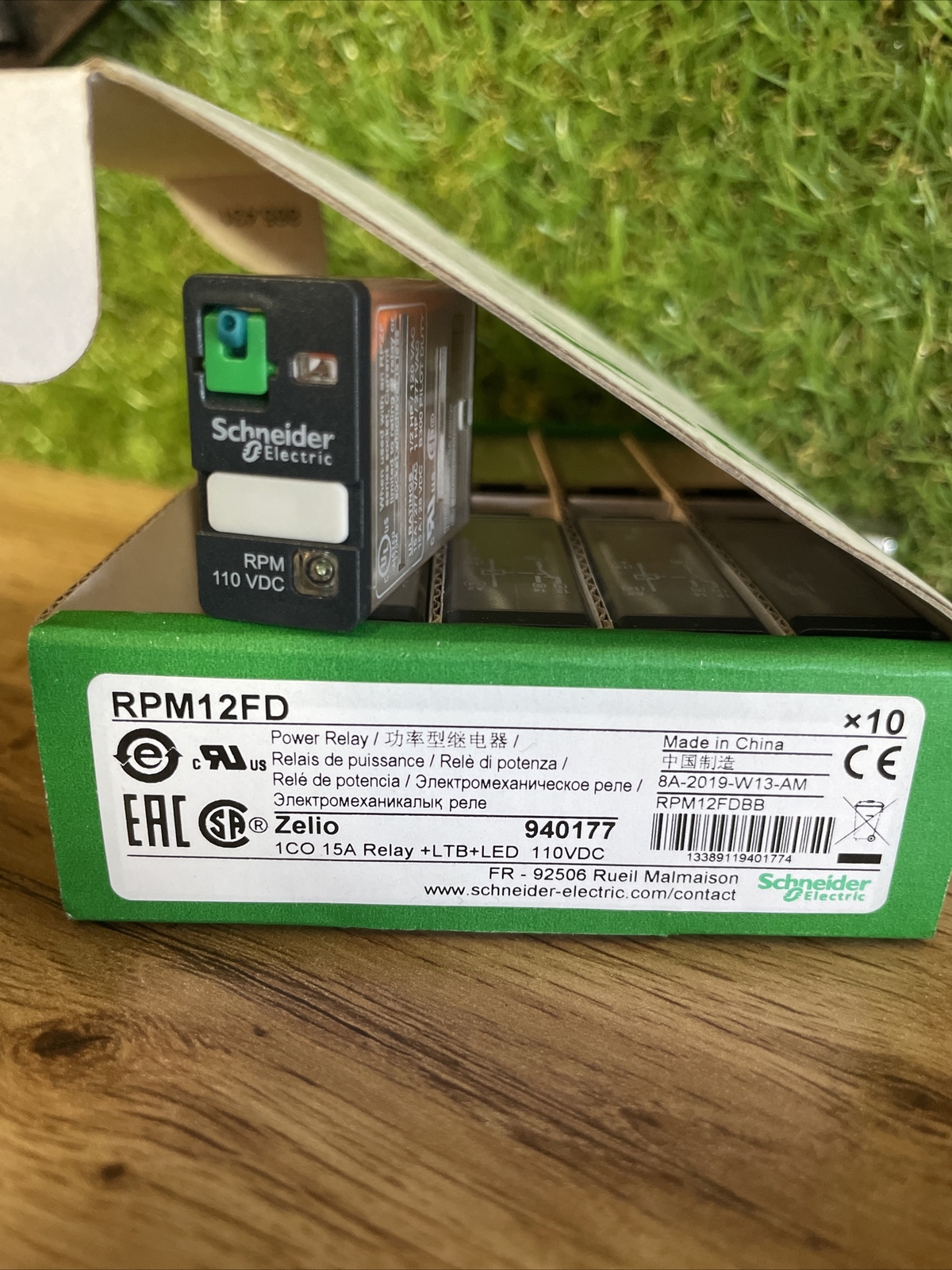 Relais Zelio RPM 110Vcc pour résoudre les pannes de commutation de circuits de commande
