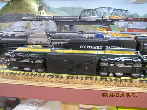 MTH One Gauge CN&W 70-2004-1 DASH 8-40CW Diesel #8506 - Picture 9 of 9