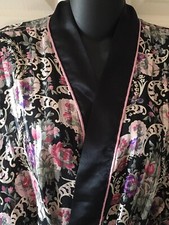 Val Mode Lingerie Kimono Robe Size Small Floral Black Trim Belt
