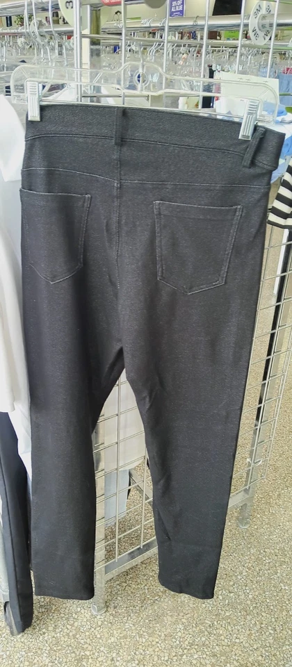 Yelete Jeggings Leggings Women’s Size L Dark Gray Denim Stretch Pockets Pull On  - Image 4 of 4