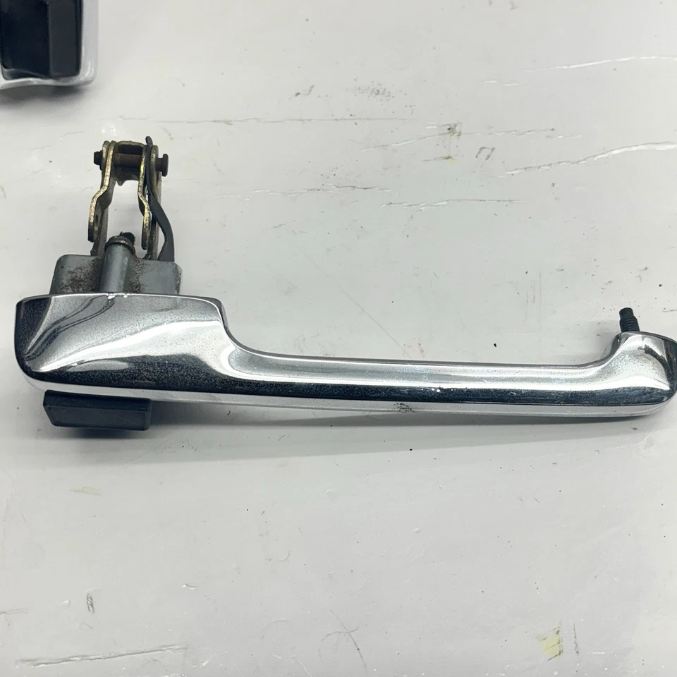 80-97 FORD F150 F250 F350 BRONCO EXTERIOR PULSADOR JUEGO MANIJA PUERTA Foto 2 de 4