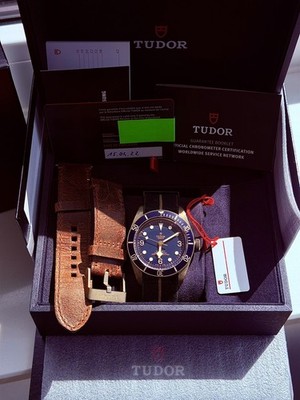 Tudor Heritage Black Bay Bronze Blue Bucherer 79250BB Garantie bis 04/2027LC100 