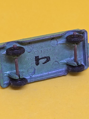 Tootsie Toys 1968 Green Flat Bed Trailer Rubber Wheels Chicago IL USA Vintage - Picture 3 of 3