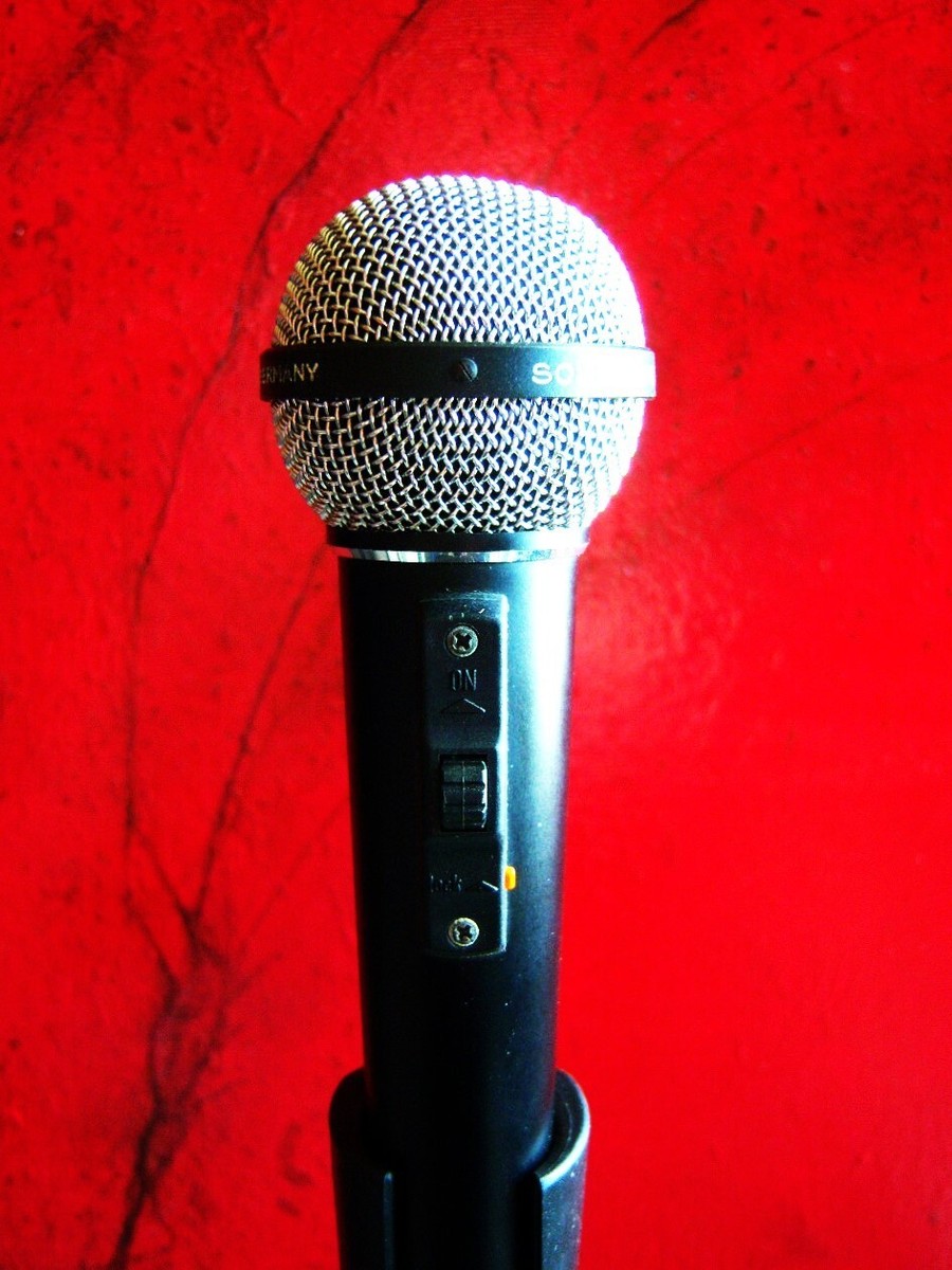 Vintage 1990's Beyer Dynamic M400N(C)S cardioid dynamic Vintage 1990's Beyer Dynamic M400N(C)S cardioid dynamic