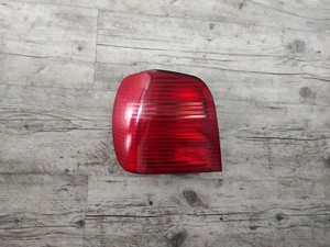VW Polo 6N2 BJ01 Rücklicht Heckleuchte links 6N0945095H