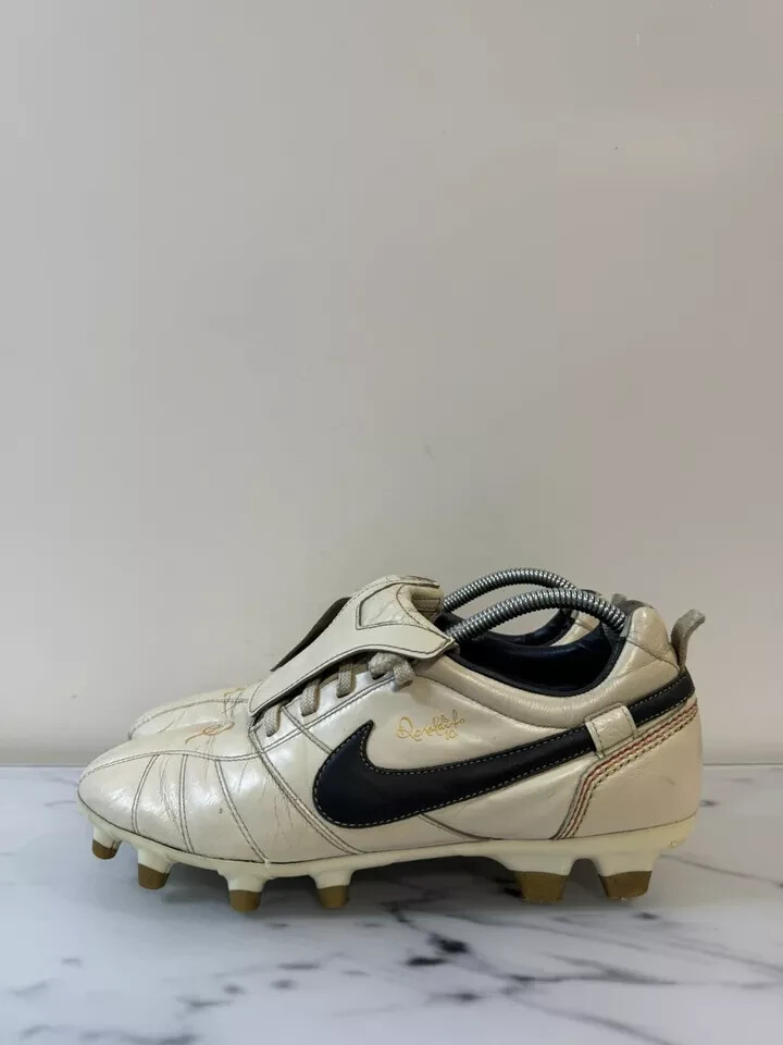 Nike Tiempo R10 Ronaldinho FG Black 315362-247 RARE US 8 Soccer
