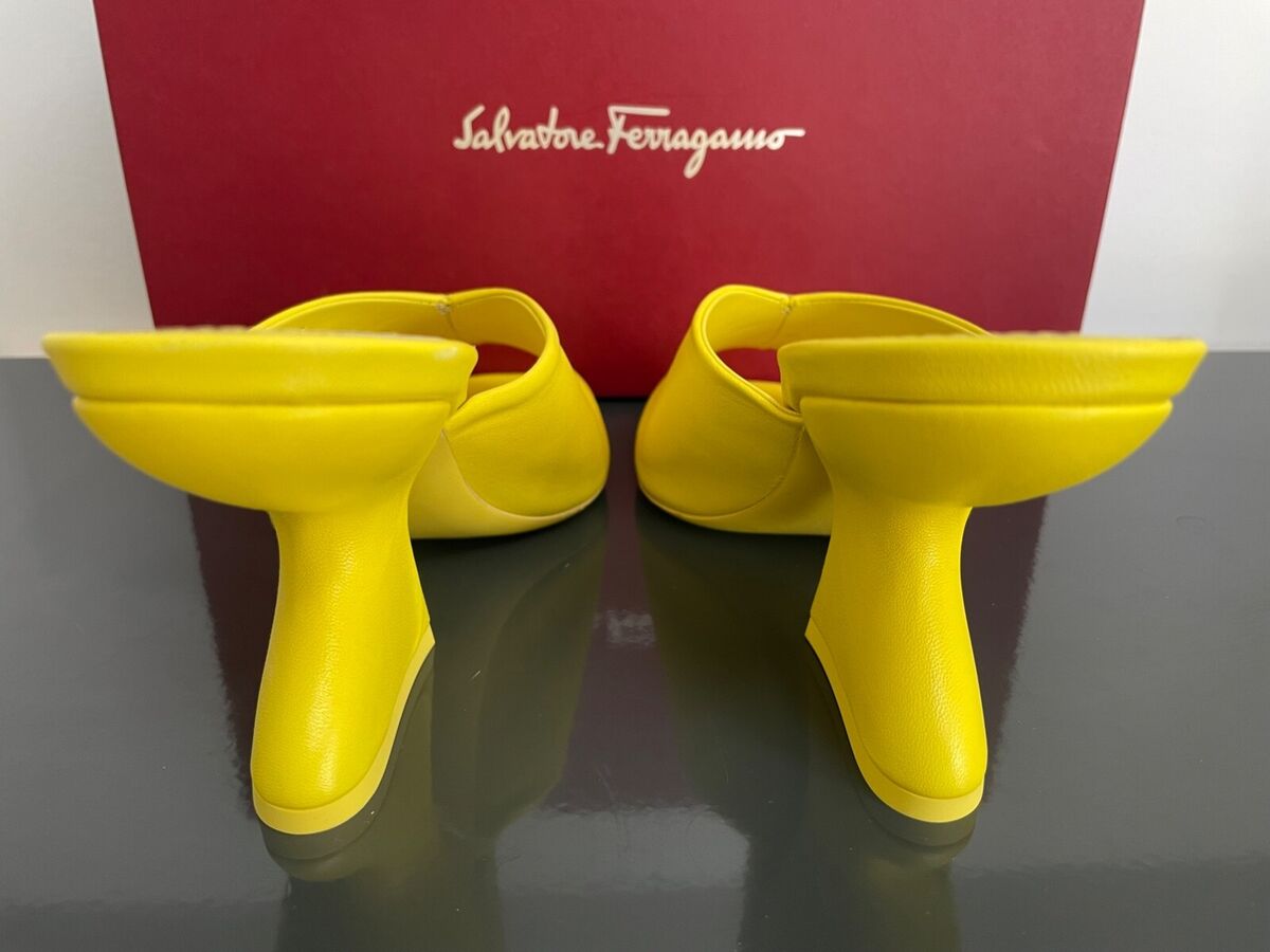 NIB $895 SALVATORE FERRAGAMO Sansu 85 Canary Yellow Leather NIB $895 SALVATORE FERRAGAMO Sansu 85 Canary Yellow Leather